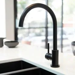 NESHOME Contemporary Matte Black Kitchen Single Lever Mixer Tap With Diffuser And 360 Swivel Spout